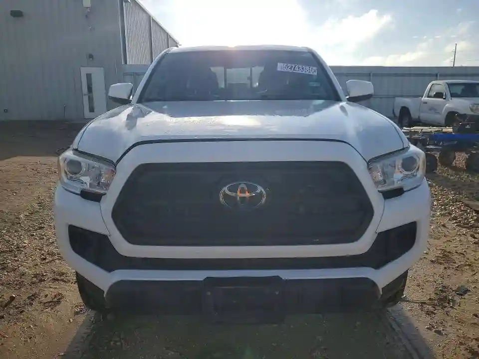 5TFAX5GN6KX164250 2019 TOYOTA TACOMA-4