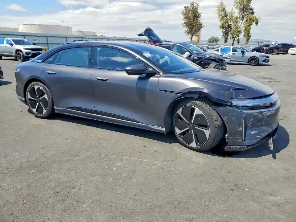 50EA1TEA3PA002944 2023 LUCID MOTORS AIR-3