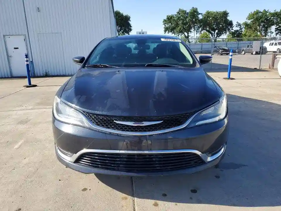 1C3CCCAB1HN510625 2017 CHRYSLER 200-4