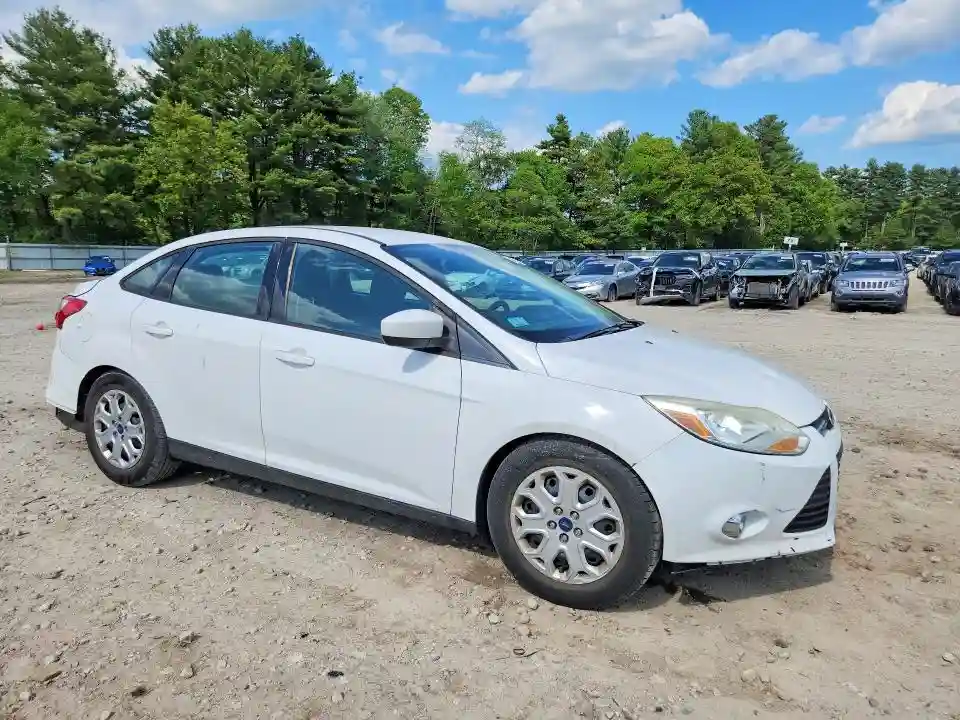 1FAHP3F26CL404471 2012 FORD FOCUS-3