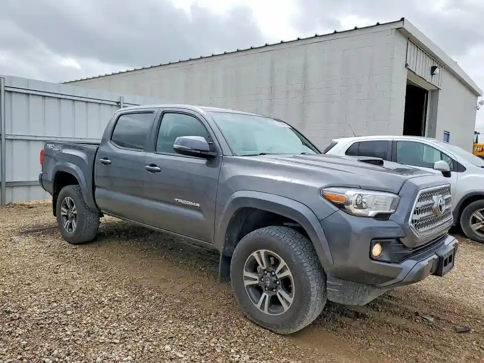 3TMCZ5AN8HM070607 2017 TOYOTA TACOMA-3