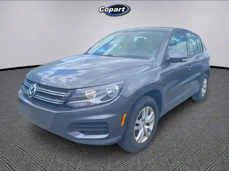 WVGBV3AXXDW582615 2013 VOLKSWAGEN TIGUAN-1