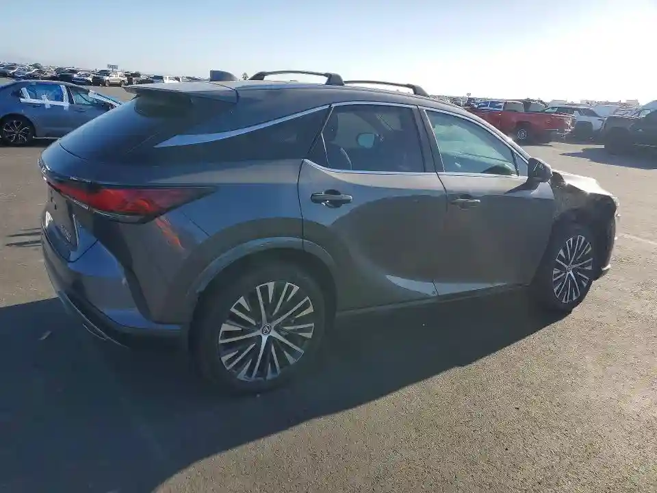 2T2BBMCA7RC036426 2024 LEXUS-2