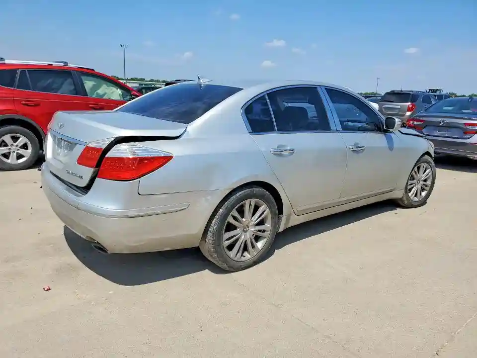KMHGC4DF4AU072921 2010 HYUNDAI GENESIS-2