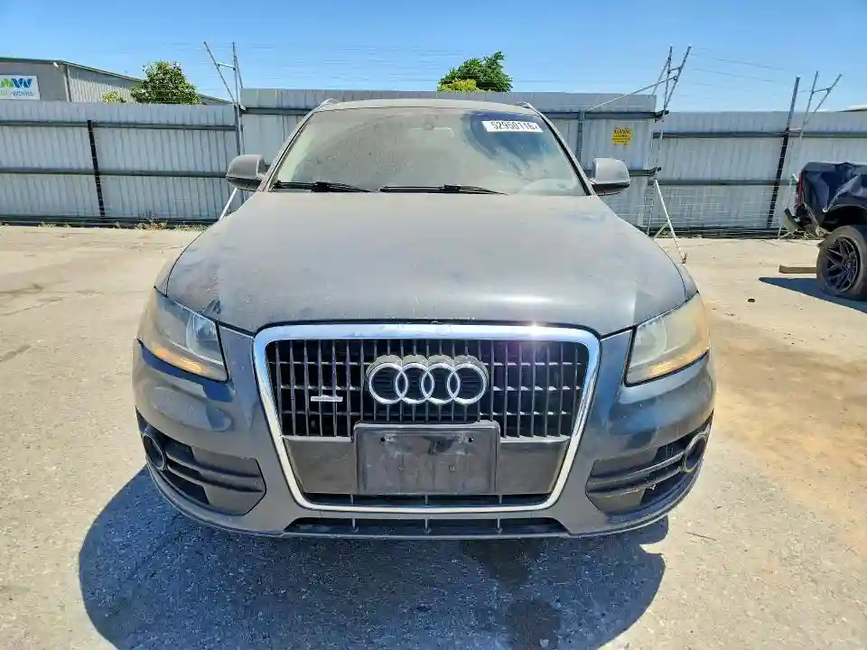 WA1CKAFP3AA012330 2010 AUDI Q5-4