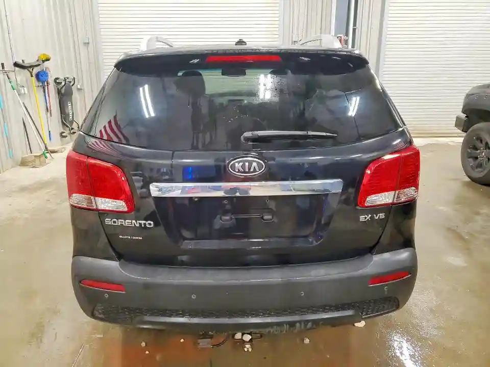 5XYKUDA27BG033269 2011 KIA SORENTO-5