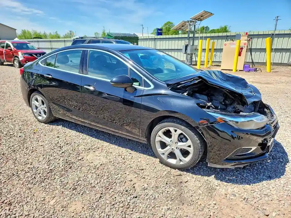 1G1BF5SM2H7111522 2017 CHEVROLET CRUZE-3