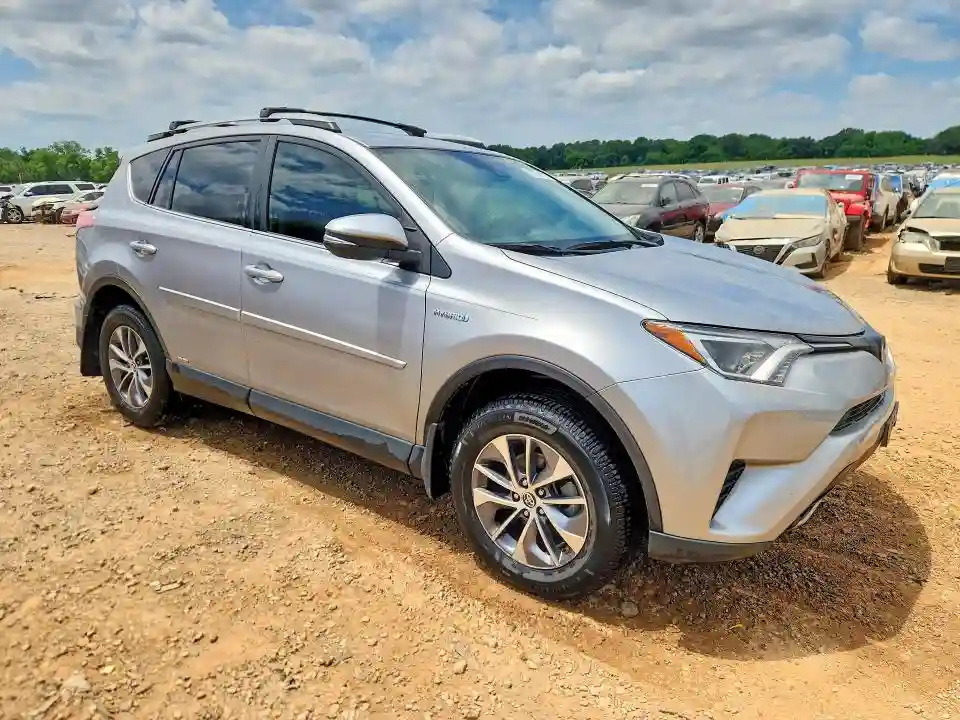 JTMRJREV0JD178319 2018 TOYOTA RAV4-3