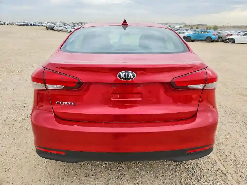 3KPFL4A74JE162906 2018 KIA FORTE-5