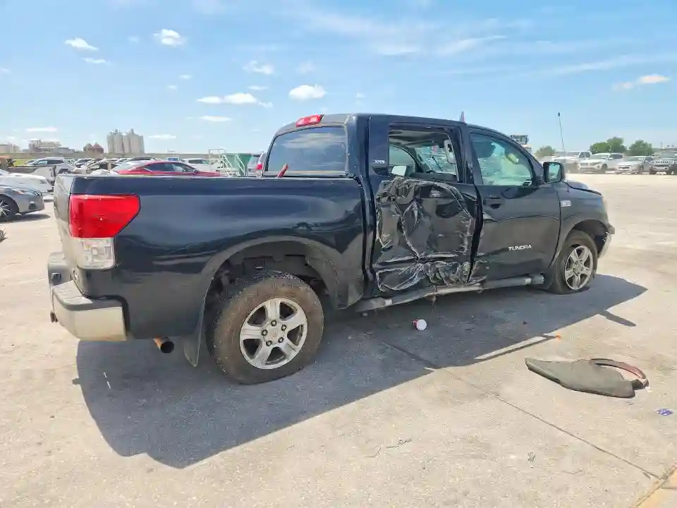 5TFDW5F16BX188028 2011 TOYOTA TUNDRA-2
