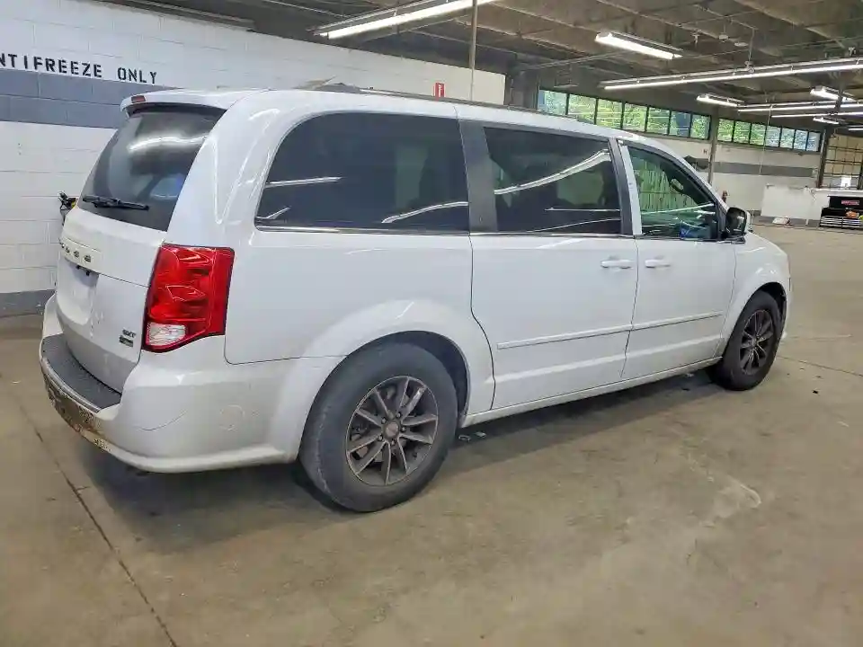 2C4RDGCG6HR783243 2017 DODGE CARAVAN-2