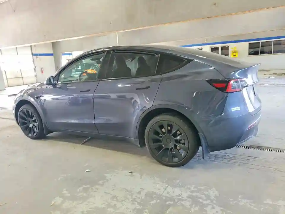 7SAYGDEE0PF855001 2023 TESLA MODEL Y-1