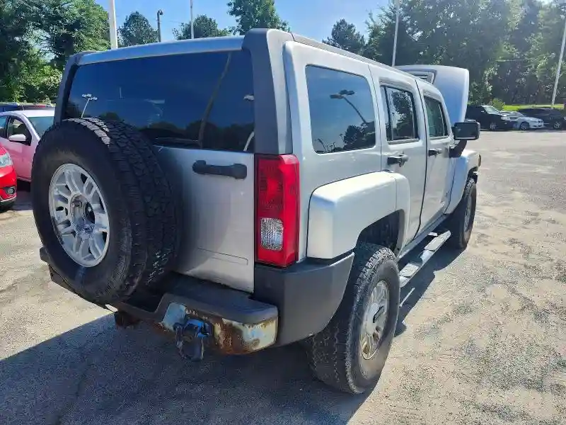 5GTMNGEE2A8117820 2010 HUMMER H3-3