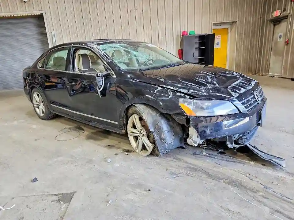 1VWCN7A36DC068448 2013 VOLKSWAGEN PASSAT-3