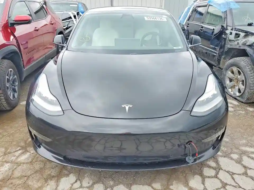 5YJ3E1EAXKF314765 2019 TESLA MODEL 3-4