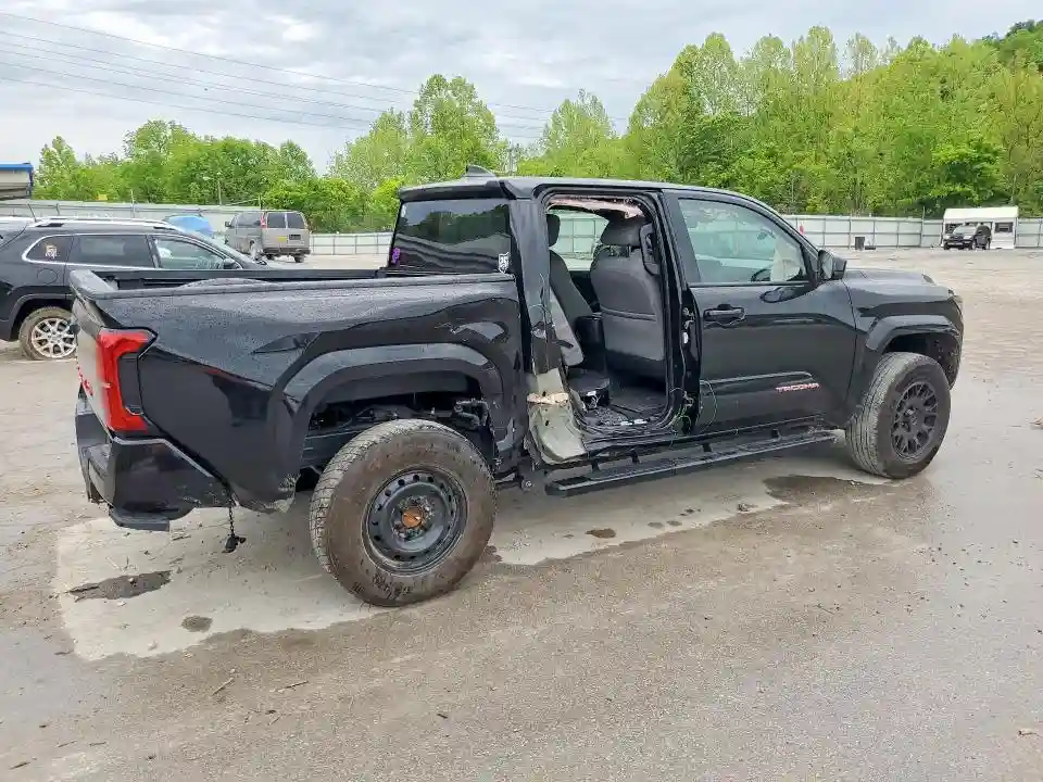 3TMLB5JN8SM182643 2025 TOYOTA TACOMA-2