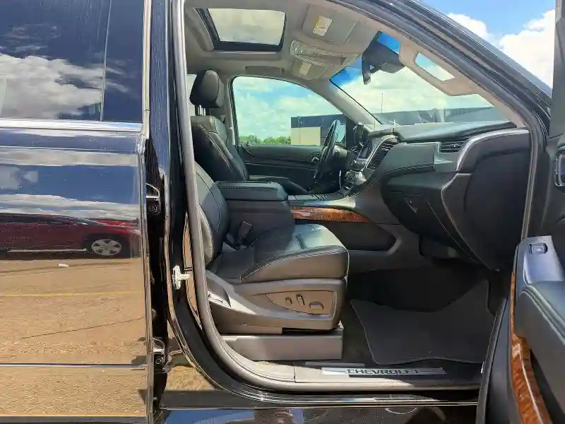 1GNSKJKC5JR172013 2018 CHEVROLET SUBURBAN-4