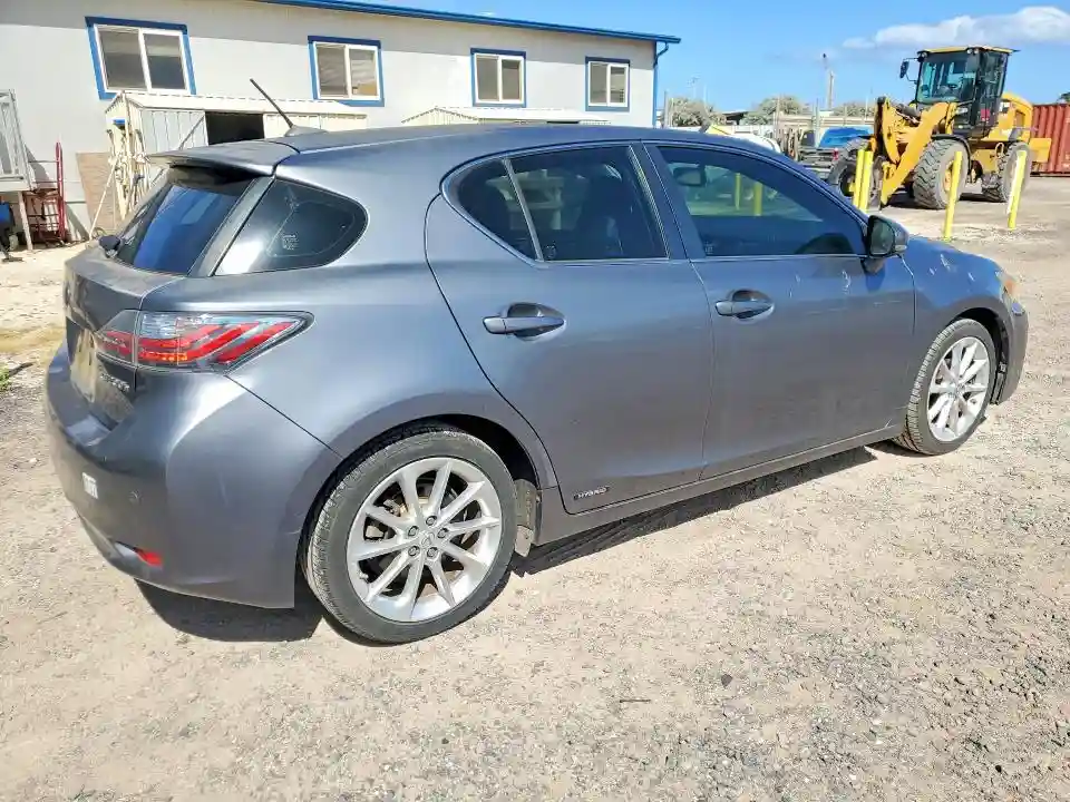 JTHKD5BH4D2130787 2013 LEXUS CT 200-2