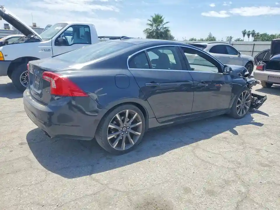 YV140MFK8F2357046 2015 VOLVO S60-2