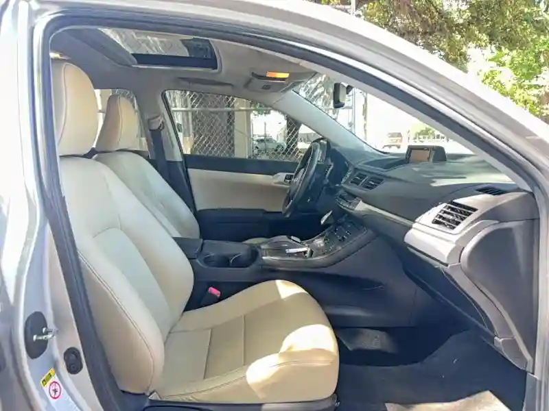 JTHKD5BH9B2028429 2011 LEXUS CT 200-4