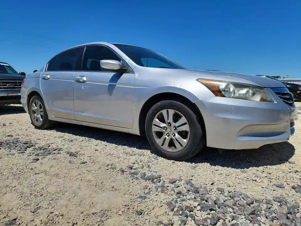 1HGCP2F64BA121936 2011 HONDA ACCORD-3
