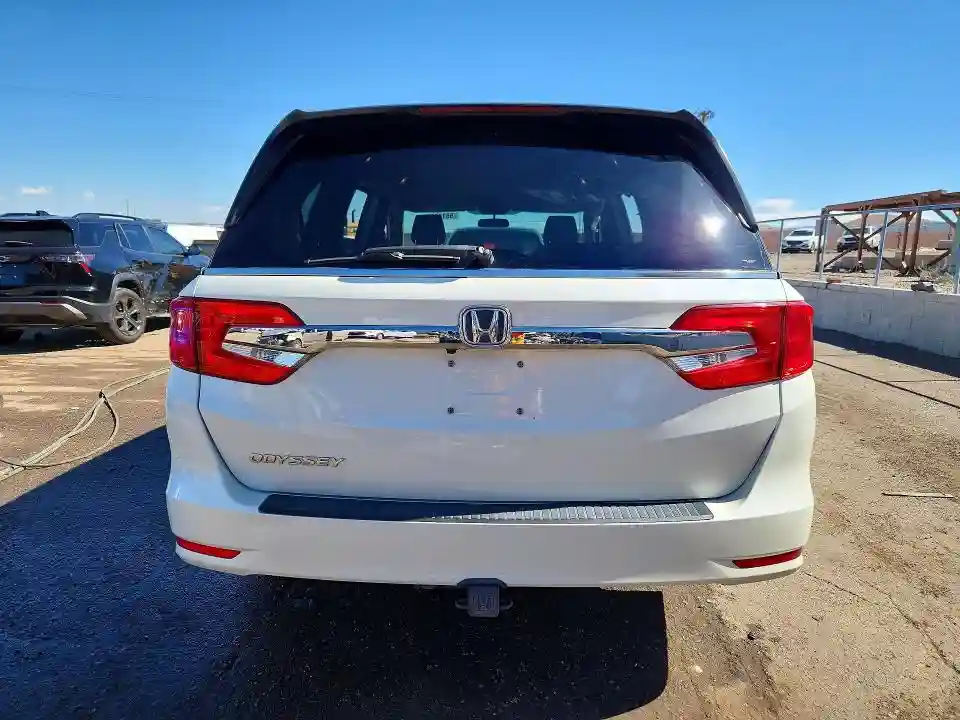 5FNRL6H22JB015836 2018 HONDA ODYSSEY-5