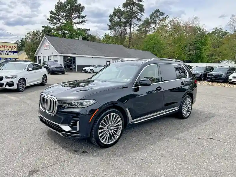 5UXCW2C06M9F67044 2021 BMW X7-1