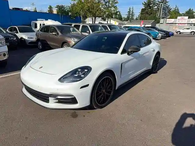 WP0AA2A71HL103883 2017 PORSCHE PANAMERA-1