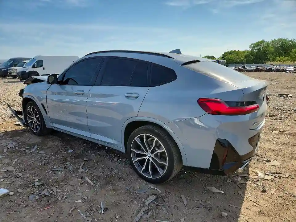 5UX33DT06N9M06616 2022 BMW X4-1
