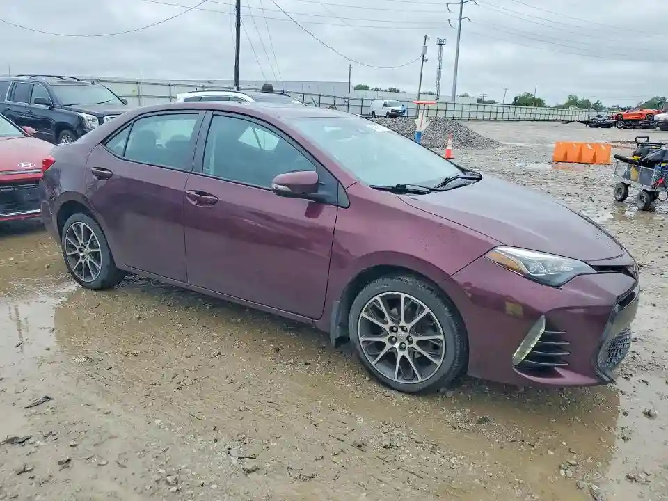 5YFBURHE1HP645081 2017 TOYOTA COROLLA-3