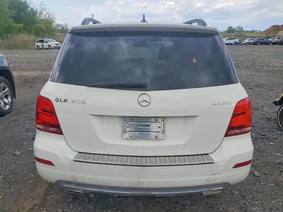 WDCGG0EB4FG420925 2015 MERCEDES BENZ GLK-CLASS-5