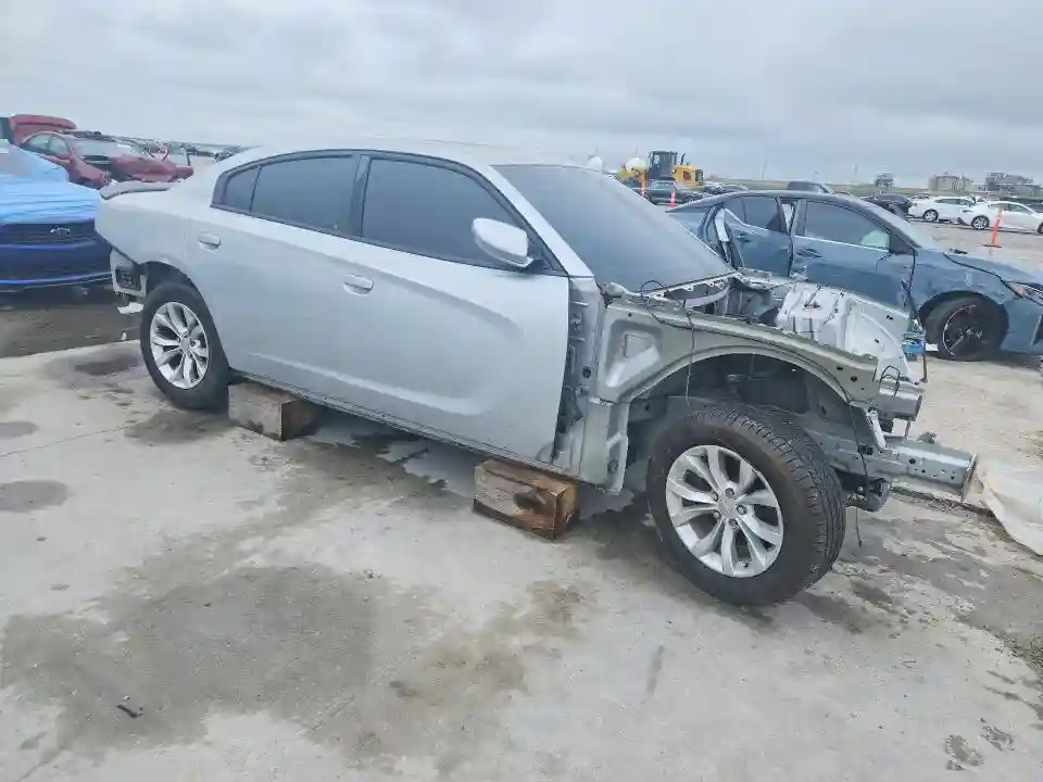 2C3CDXGJXLH120482 2020 DODGE CHARGER-3