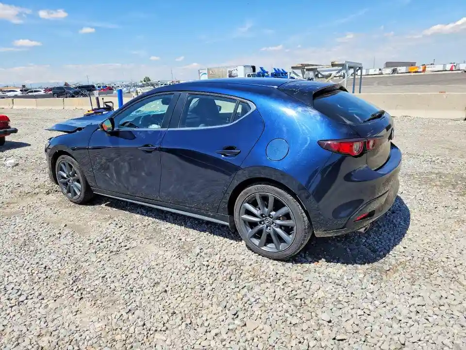 JM1BPAKL1N1512286 2022 MAZDA 3-1