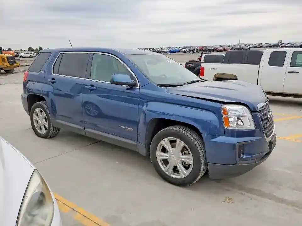 2GKALMEK1H6145472 2017 GMC TERRAIN-3
