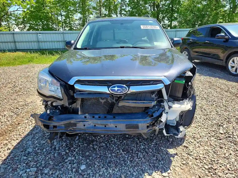 JF2SJAEC4JH475833 2018 SUBARU FORESTER-4