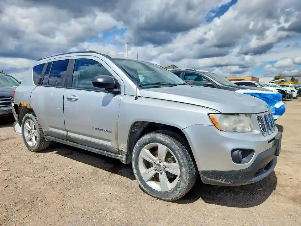 1J4NT4FBXBD136929 2011 JEEP COMPASS-3