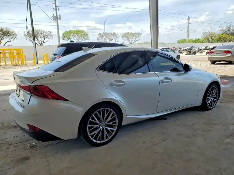JTHBA1D28H5060242 2017 LEXUS IS-2