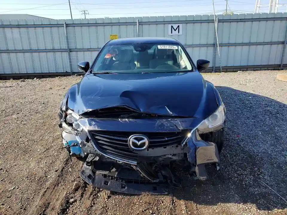JM1GL1V51H1138426 2017 MAZDA 6-4
