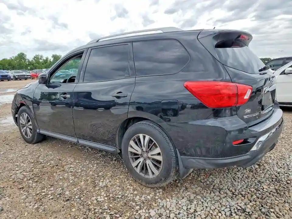 5N1DR2MN2JC621888 2018 NISSAN PATHFINDER-1