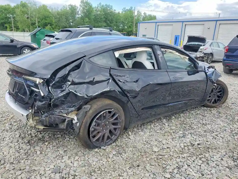 5YJ3E1EB2RF822019 2024 TESLA MODEL 3-2
