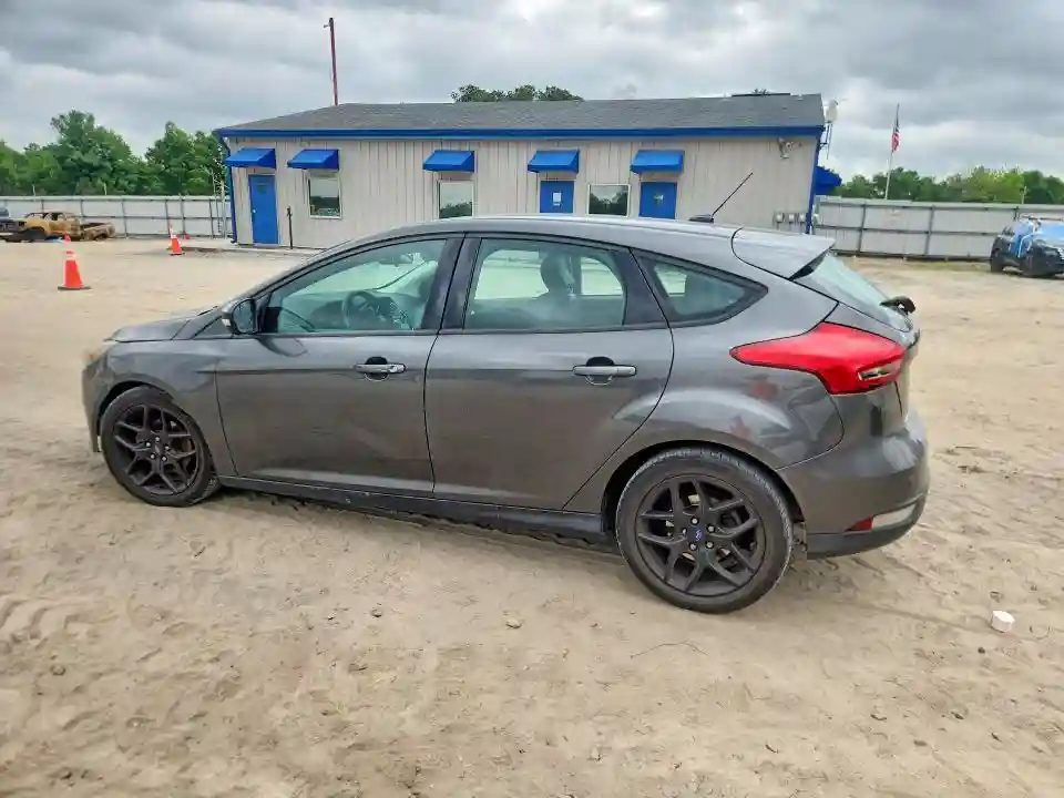 1FADP3K29GL299564 2016 FORD FOCUS-1