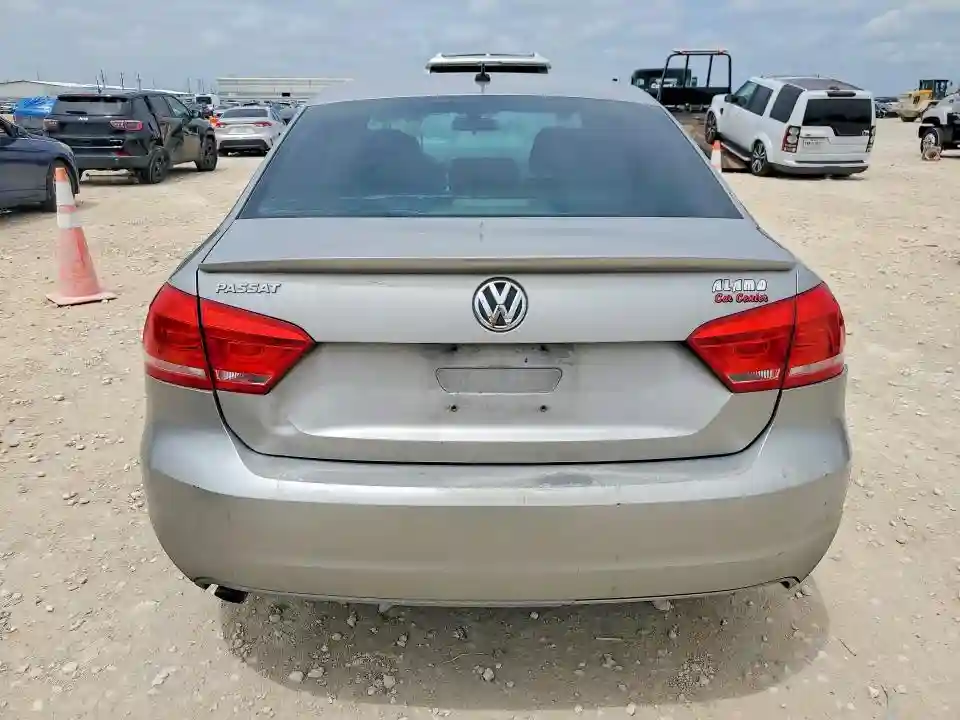 1VWAH7A39CC066142 2012 VOLKSWAGEN PASSAT-5