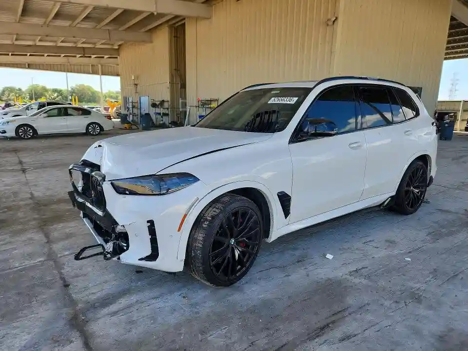 5UX33EU05S9W95715 2025 BMW X5-0