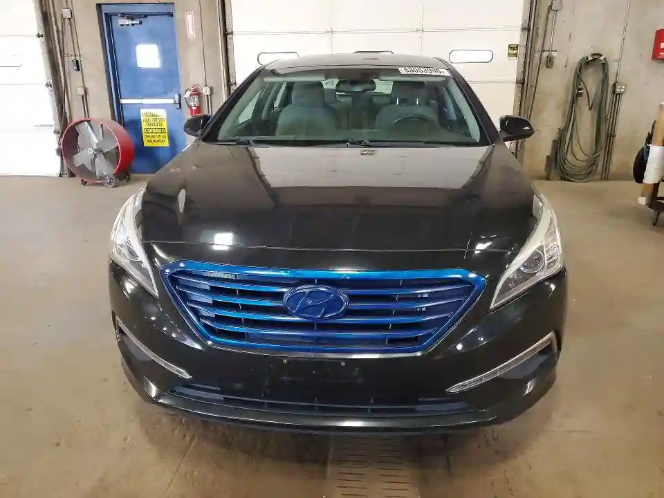 5NPE24AF0FH011618 2015 HYUNDAI SONATA-4