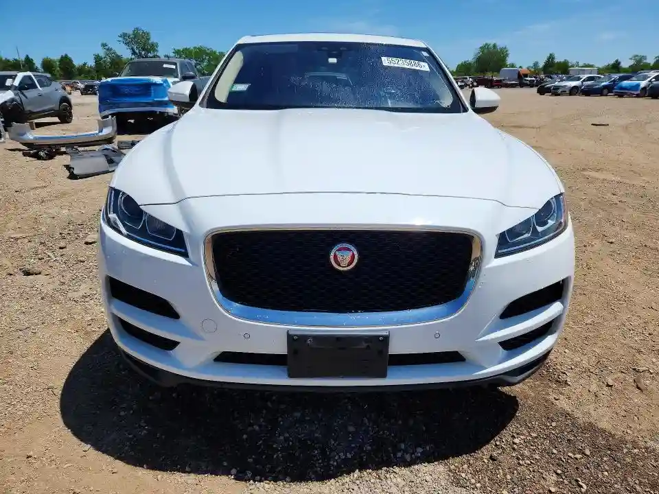 SADCS2FXXKA391439 2019 JAGUAR F-PACE-4