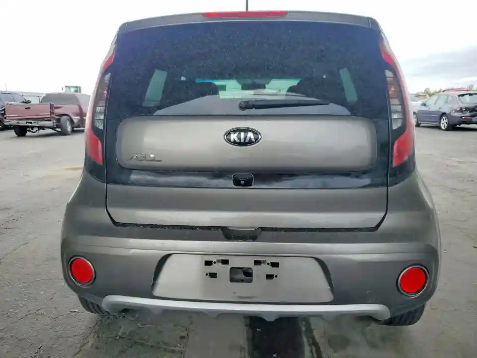 KNDJP3A56J7528761 2018 KIA SOUL-5
