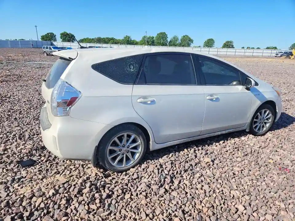 JTDZN3EU8E3322400 2014 TOYOTA PRIUS-2