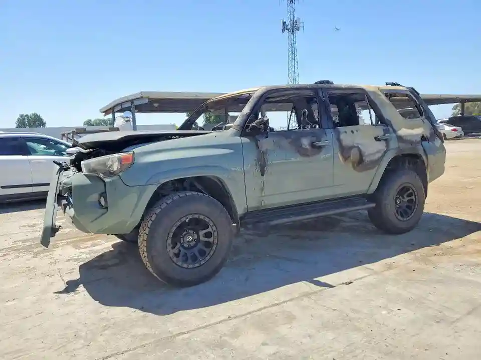 JTEBU5JR7J5579429 2018 TOYOTA 4RUNNER-0
