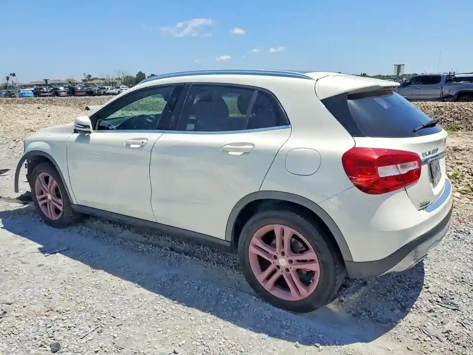 WDCTG4GB1HJ284987 2017 MERCEDES-BENZ GLA-CLASS-1