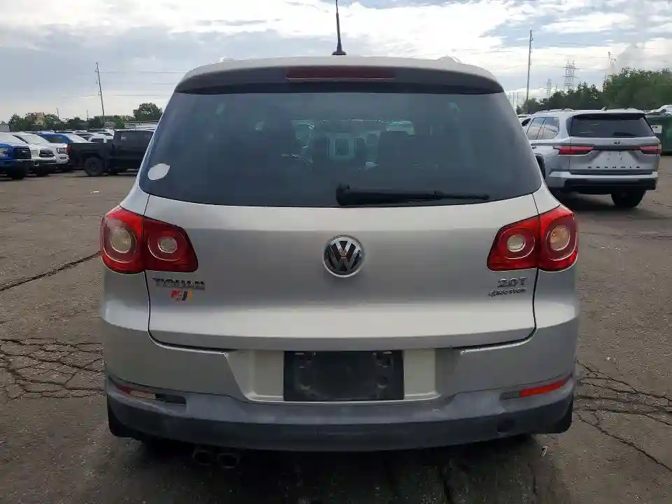 WVGBV7AXXAW525902 2010 VOLKSWAGEN TIGUAN-5